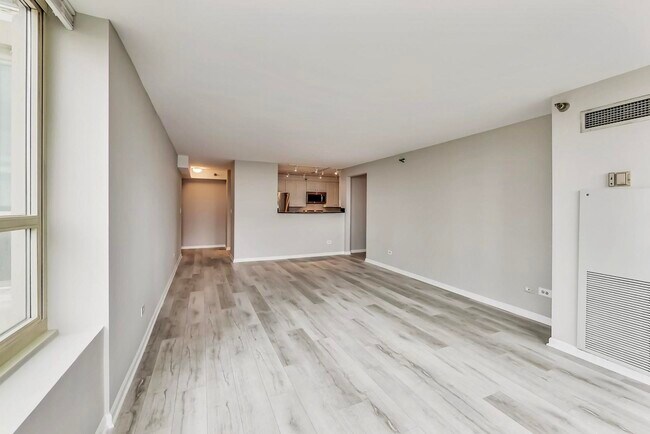 Foto del edificio - 345 N La Salle St