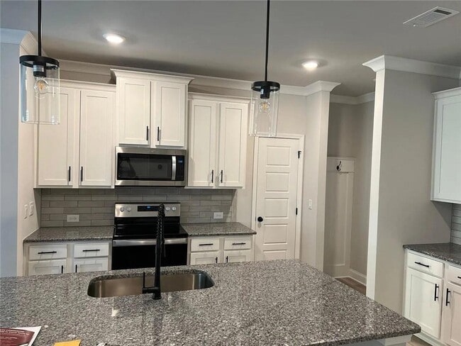 Building Photo - 4733 Cypress Pk Dr