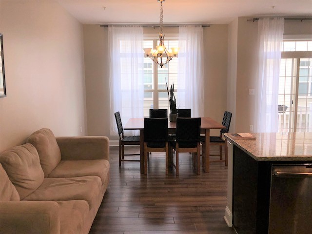 Foto del edificio - 405 N Upton Ct