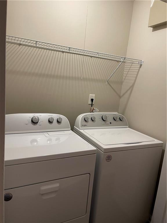 Foto del edificio - 129 Sandalwood Cir