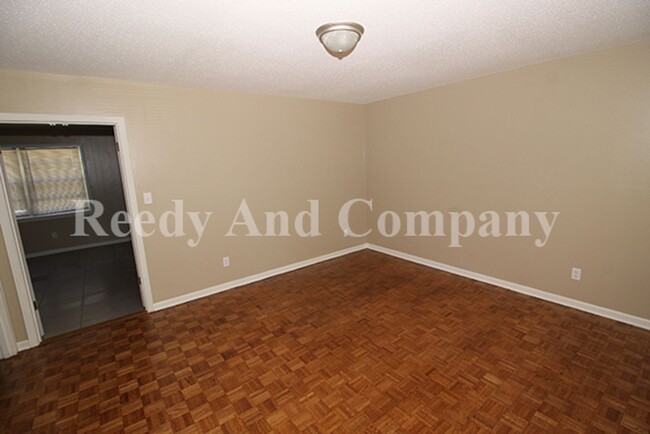 Building Photo - 3792 Kipling Ave