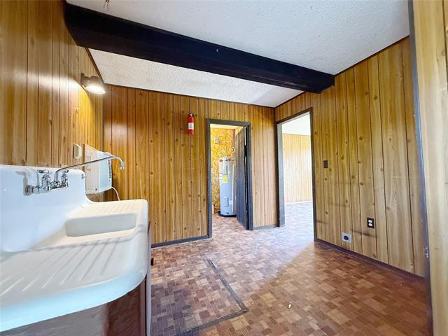Foto del edificio - 6079 FM 1753