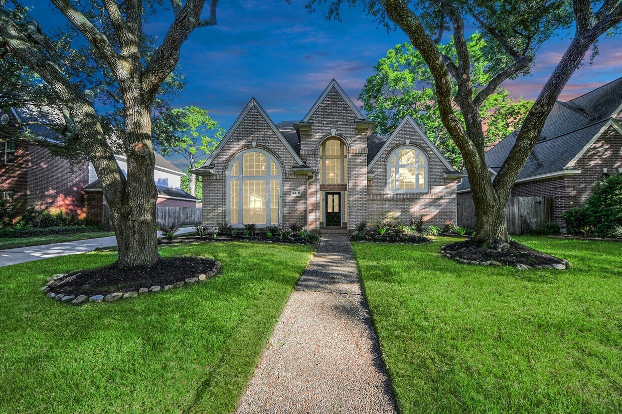 Primary Photo - 8618 Aldeburgh Ct