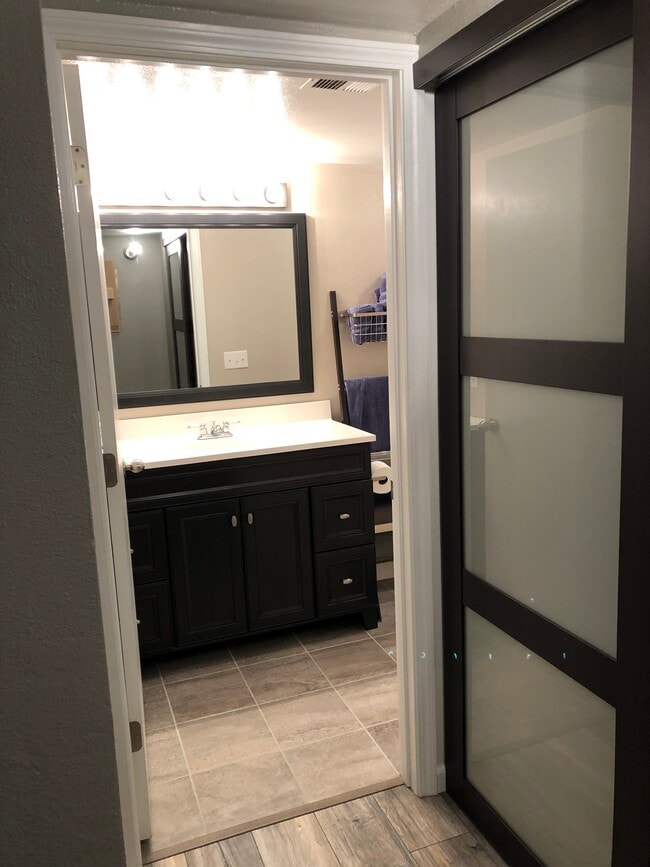 Building Photo - 7395 E Eastman Ave