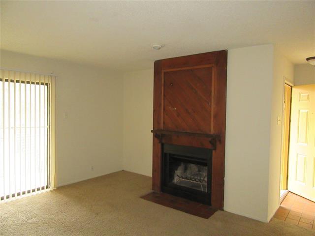 Foto del edificio - 9170 Forest Ln
