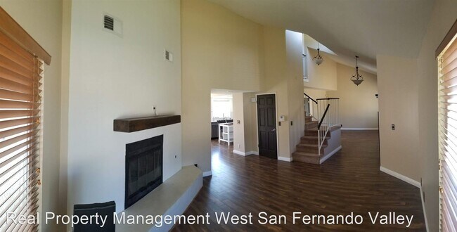Building Photo - 4 br, 2.5 bath House - 13153 Azores Ave