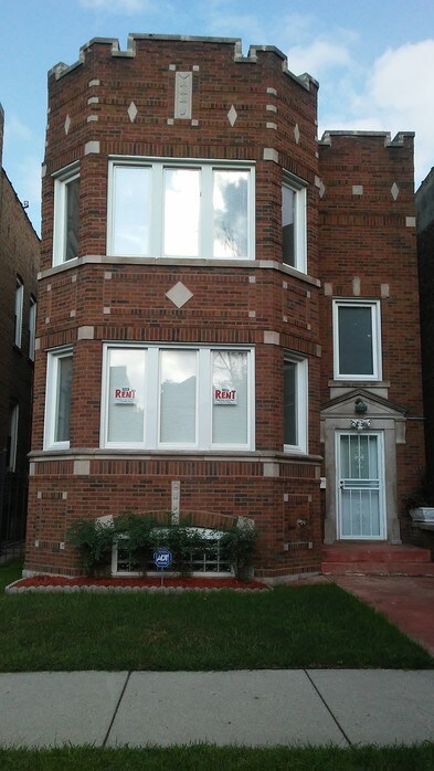 Primary Photo - 7227 S Rhodes Ave