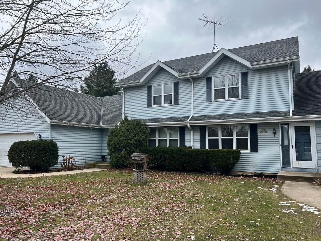 Primary Photo - N62W38029 Florence Ct