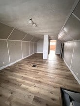 Building Photo - 4813 E 84th St