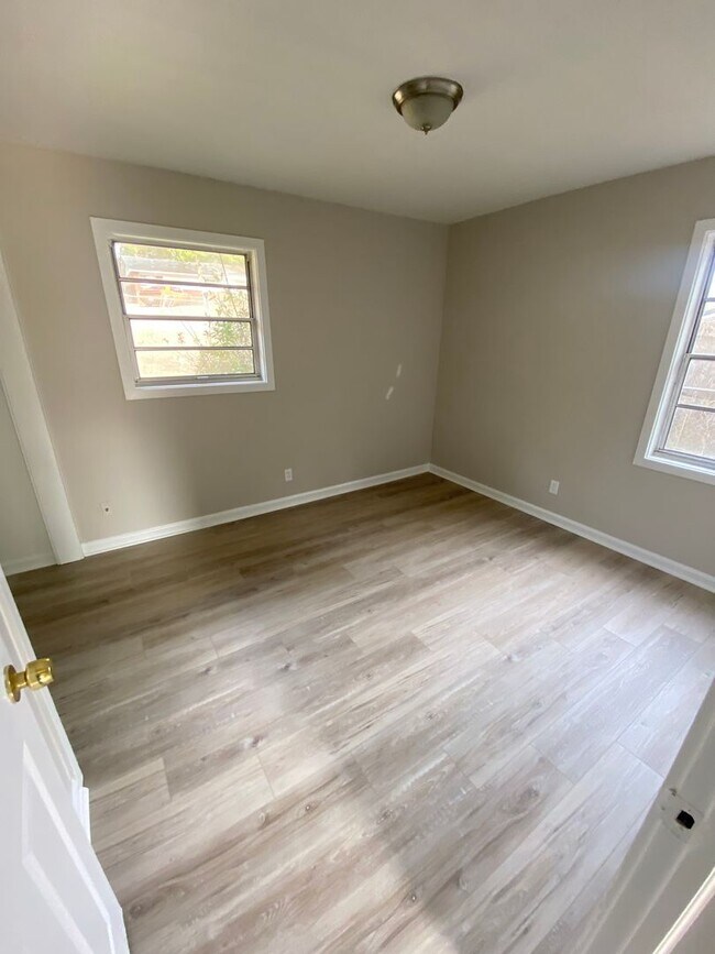 Foto del edificio - **AVAILABLE NOW**East Columbus 3 Bedroom / 1 Bathroom Home for Rent***