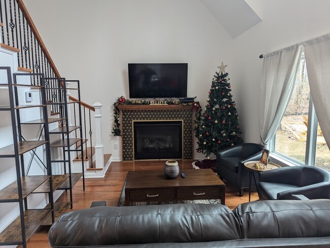 2-story living area with gas fireplace - 3812 James Ed Rd