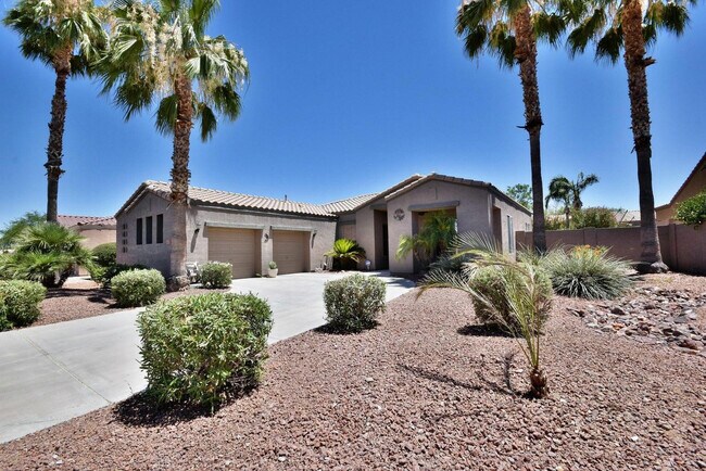 Building Photo - 483 W Carob Dr