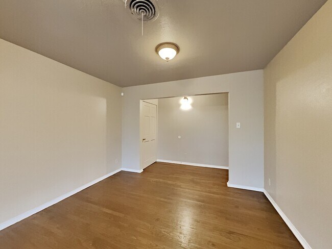 Building Photo - 6409 Seco Blvd