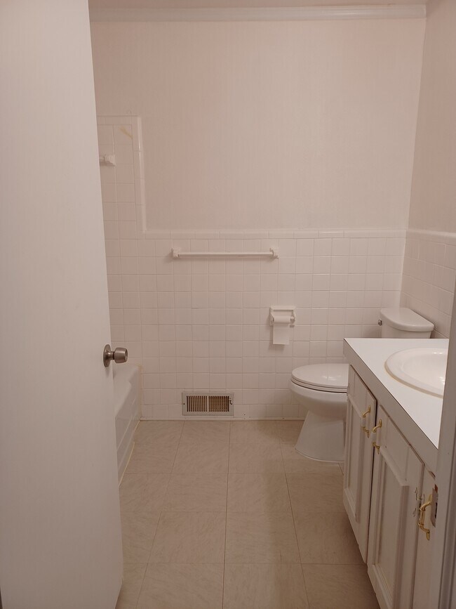 Foto del edificio - 3925 Kernersville Rd