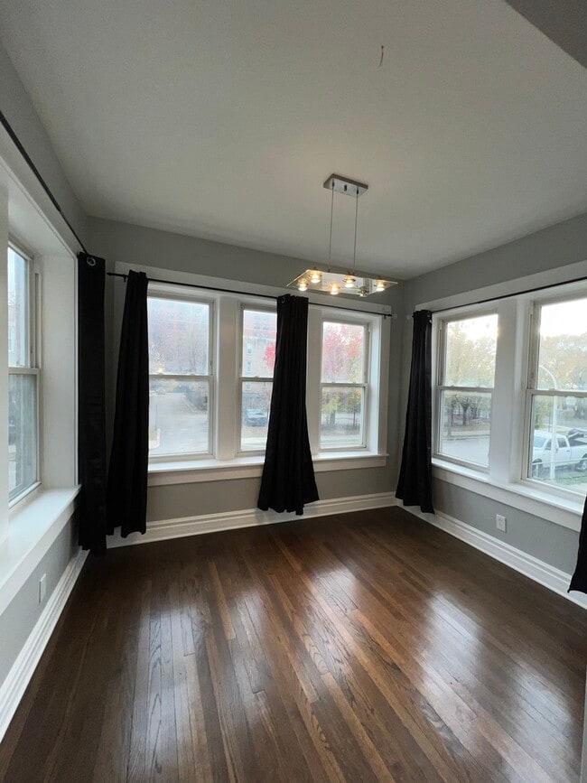 Building Photo - 3444 W Grenshaw St