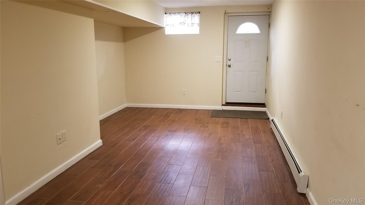 Building Photo - 27 Inwood Ave