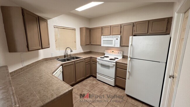 Foto del edificio - 2 Bedrooms, 2 Baths