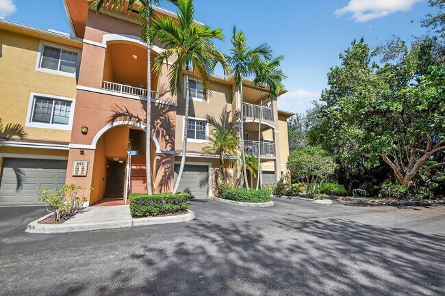 Building Photo - 6511 Emerald Dunes Dr