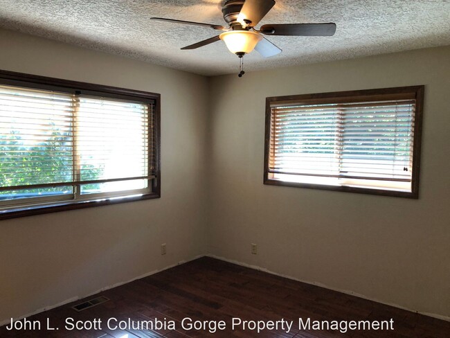 Building Photo - 3 br, 2 bath House - 712 Chinook Ave