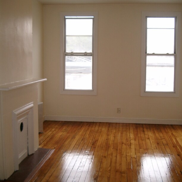 Primary Photo - 61 Morgan Ave
