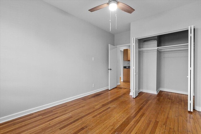 Foto del edificio - 2 bedroom in Chicago IL 60657