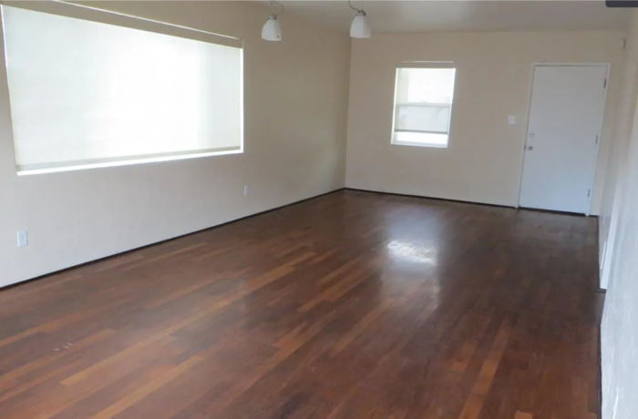 Foto del edificio - Charming 3 bedroom 2.bath with yard