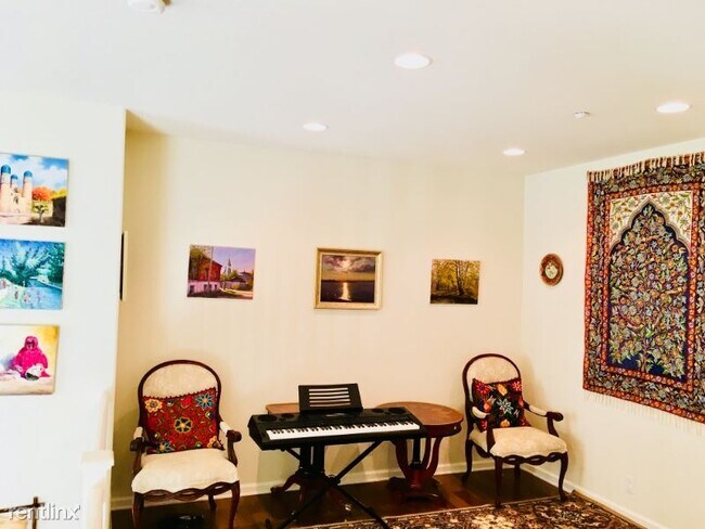 Building Photo - 3 br, 2.5 bath Townhome - 6601 Adare Ln