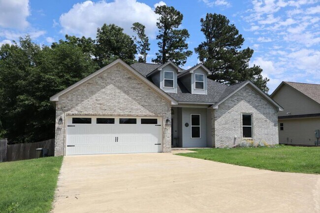 Foto del edificio - 205 Windcrest Cir