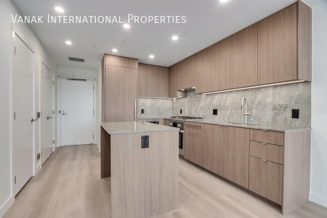 Building Photo - Stylish 2 Bed 2 Bath at Alina