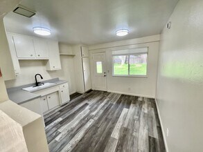 Building Photo - 3352 Coreen Ct