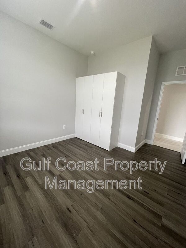 Building Photo - 662 Windermere Dr