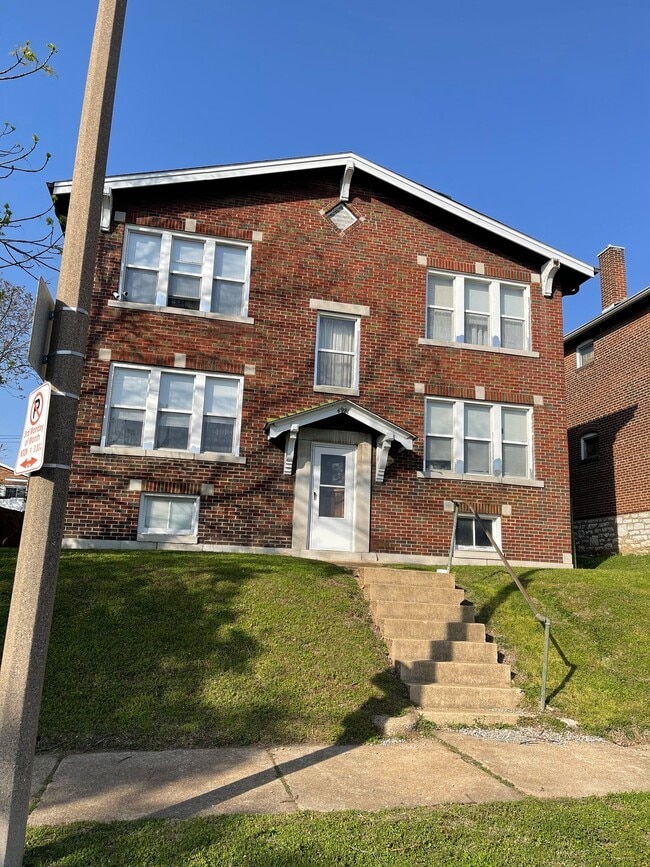 Building Photo - 4981 Quincy St