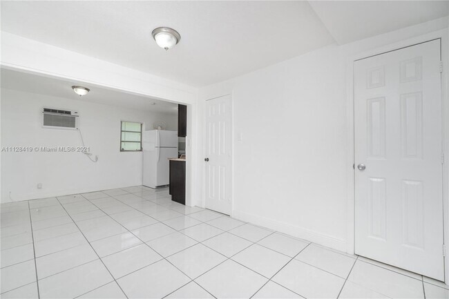 Foto del edificio - 3098 NW 2nd St