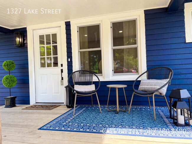 Foto del edificio - 1327 Lake St