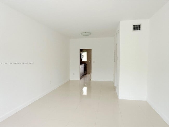 Building Photo - 1029 94th St