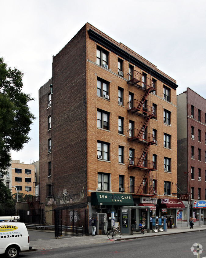 Primary Photo - 201-203 Allen St