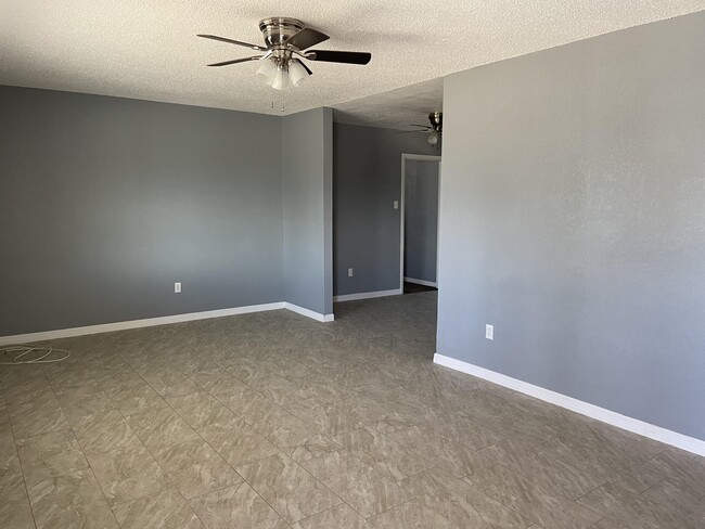 Building Photo - 8137 Staghorn Dr