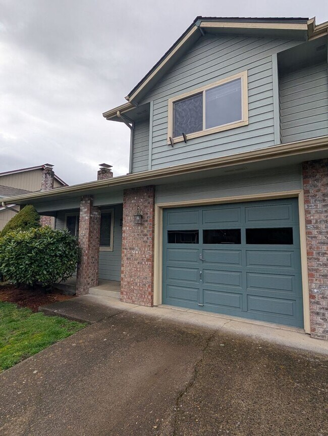 Foto del edificio - Great 2 bed/1 bath duplex with fenced in yard!