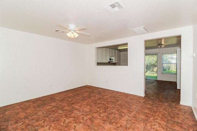 Building Photo - 13500 Alysheba Dr