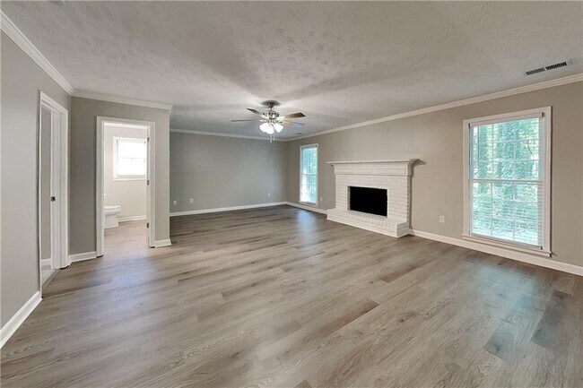 Building Photo - 1765 Blackwillow Dr