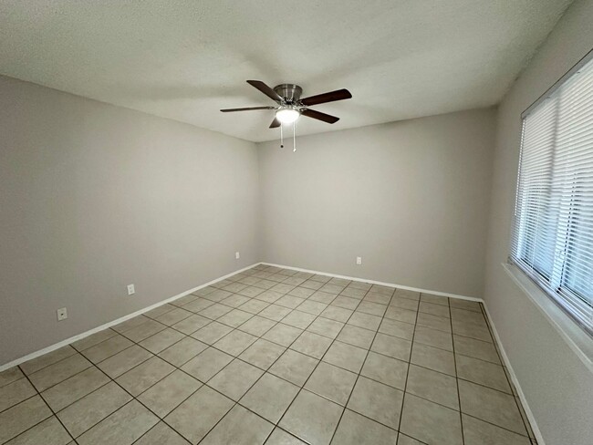 Foto del edificio - 2-Bedroom 2-Bathroom Condo Close to Baylor...