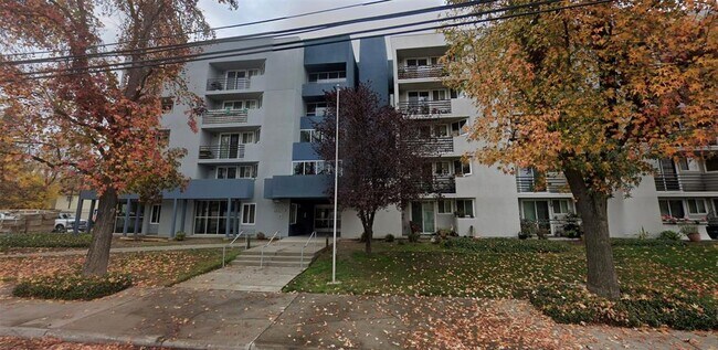 Foto del edificio - 530 Coffee Rd