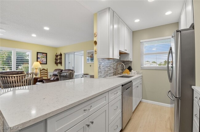 Building Photo - 572 High Point Dr