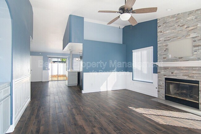 Foto del edificio - 903 Connecticut St