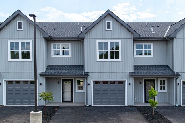 Building Photo - 1076 W 20th Ave