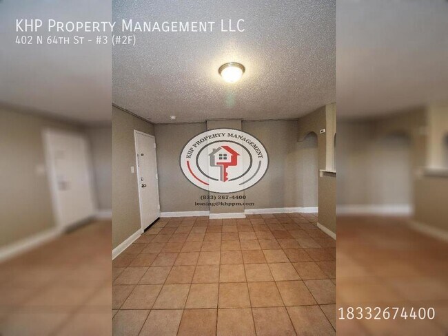 Building Photo - ONE MONTH FREE RENT! Cozy 1 Bedroom Apartm...