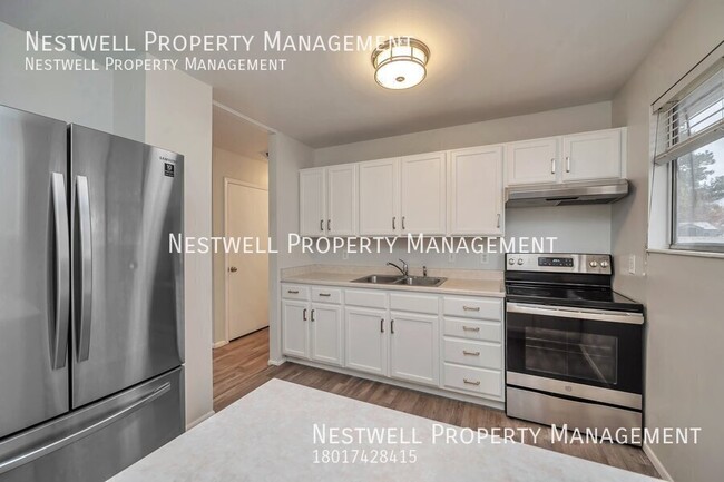 Building Photo - $200 OFF 1ST MONTH'S RENT - Upgraded 4-Bed...