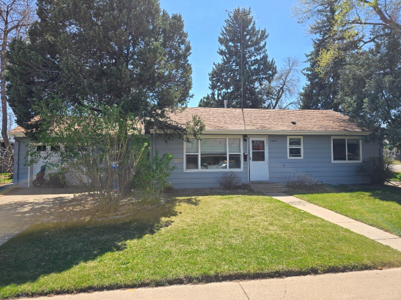 Primary Photo - 1325 Crestmore Pl