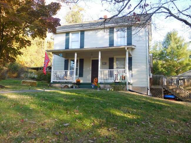 Building Photo - 116 Hammett
