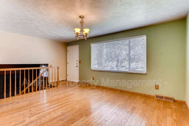 Foto del edificio - 4017 E Caley Pl